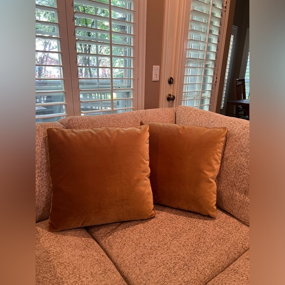 NEW NEVER USED Gold Couch Decorative Pillow (2) - Picture 4 of 4